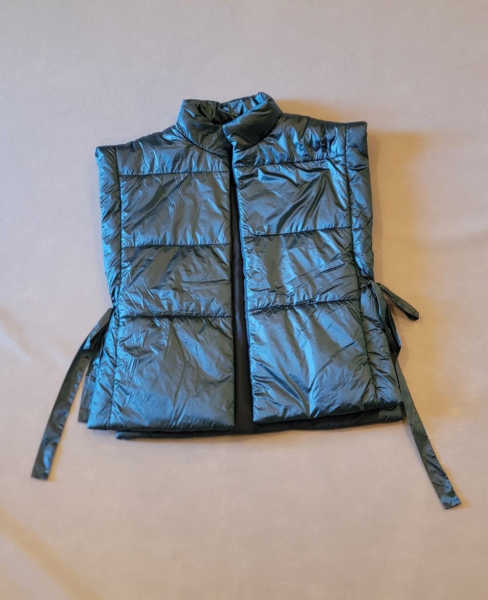 Pilcro Adjustable Puffer Vest – Metallic Teal | Size One Size